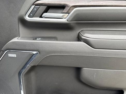 Used 2024 Chevrolet Silverado 2500 LTZ w/ LTZ Convenience Package image 21