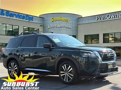 Used 2023 Nissan Pathfinder Platinum