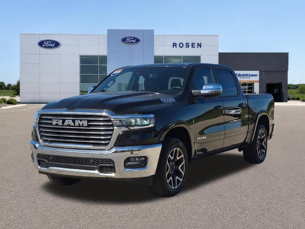 Used 2025 RAM 1500 Laramie AWD/4WD image 7