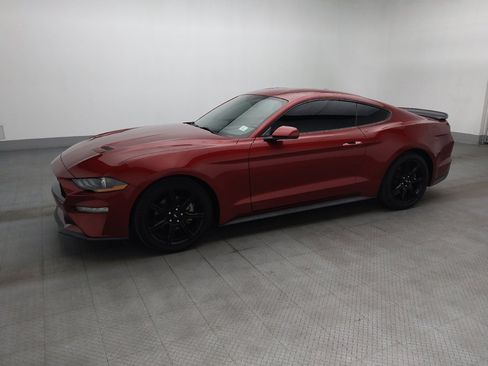 Used 2019 Ford Mustang Coupe RWD image 2