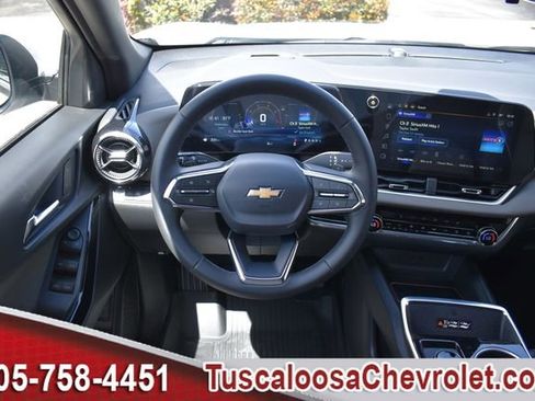 New 2026 Chevrolet Equinox LT w/ Convenience Package II FWD image 20