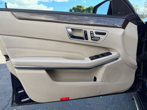 Used 2014 Mercedes-Benz E 350 Sedan image 28