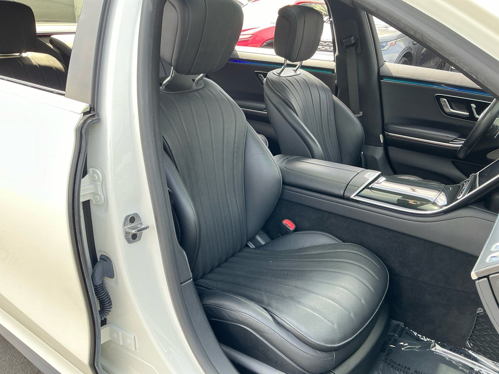 Used 2022 Mercedes-Benz S 580 4MATIC Sedan w/ AMG Line Package image 22