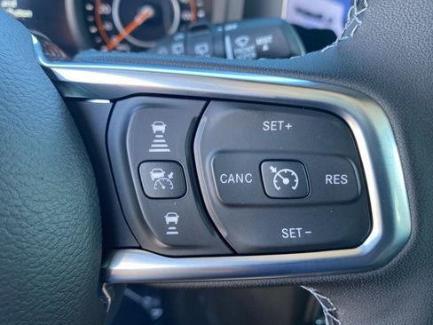 New 2025 Jeep Wrangler Unlimited Sahara w/ Safety Group AWD/4WD image 27