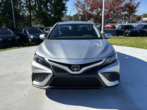 Certified 2024 Toyota Camry SE image 3