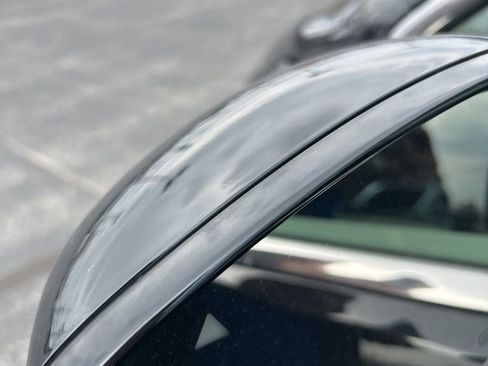 Used 2024 Chrysler Pacifica Touring-L image 23