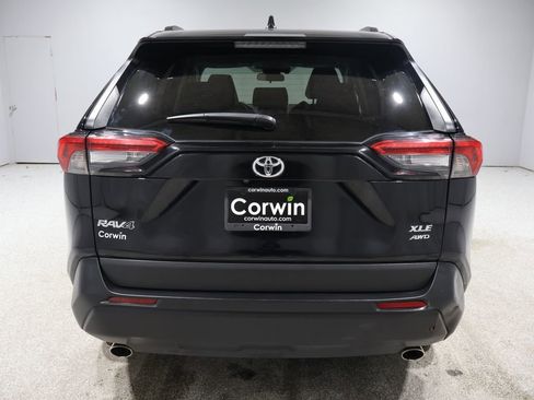 Used 2024 Toyota RAV4 XLE image 3