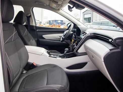 Certified 2024 Hyundai Tucson SE image 19