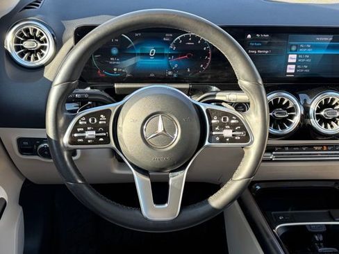 Used 2022 Mercedes-Benz GLA 250 GLA 250 image 41