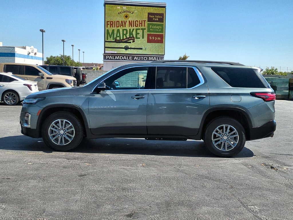 Used 2023 Chevrolet Traverse LT FWD image 5