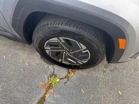 Used 2025 Hyundai Tucson Blue image 30