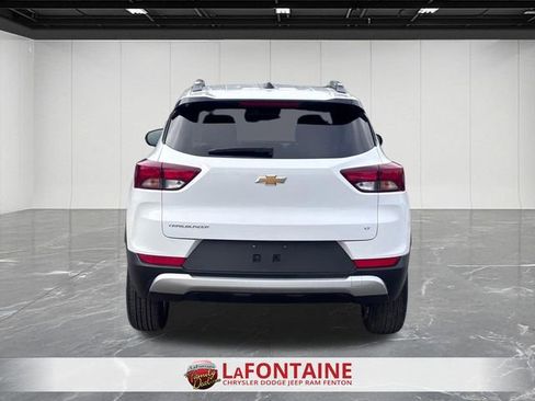 Used 2025 Chevrolet TrailBlazer LT FWD image 4