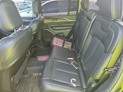 Used 2023 Jeep Grand Cherokee 4WD 4xe w/ Luxury Tech Group II image 10