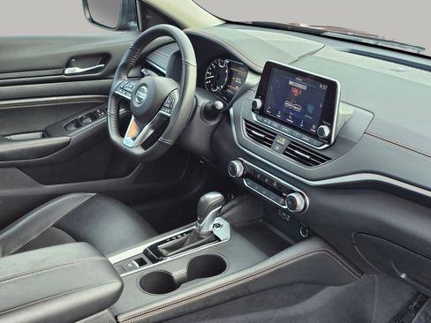 Used 2022 Nissan Altima 2.5 SR image 25