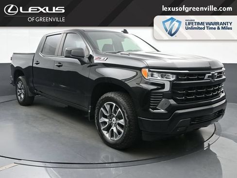 Used 2023 Chevrolet Silverado 1500 RST w/ Z71 Off-Road Package AWD/4WD image 2