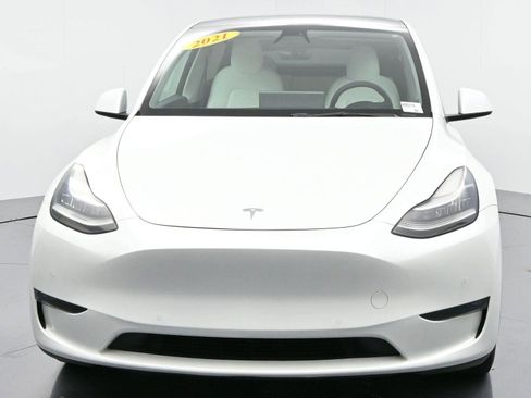 Used 2021 Tesla Model Y Long Range image 3
