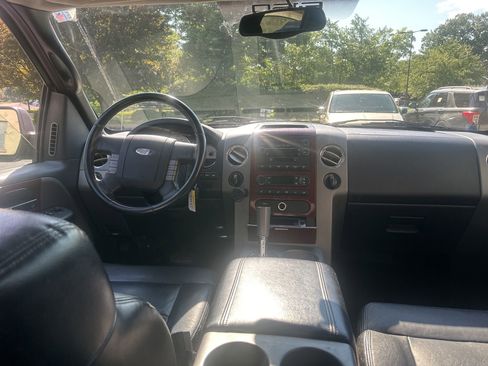 Used 2005 Ford F150 Lariat AWD/4WD image 15