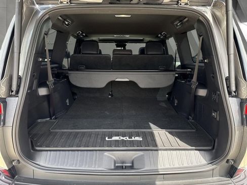 Certified 2025 Lexus GX 550 w/ Accessory Package (2T) image 20