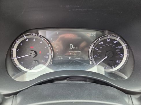 Used 2024 Toyota Highlander XLE image 23