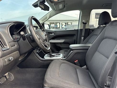 Used 2020 Chevrolet Colorado LT image 11