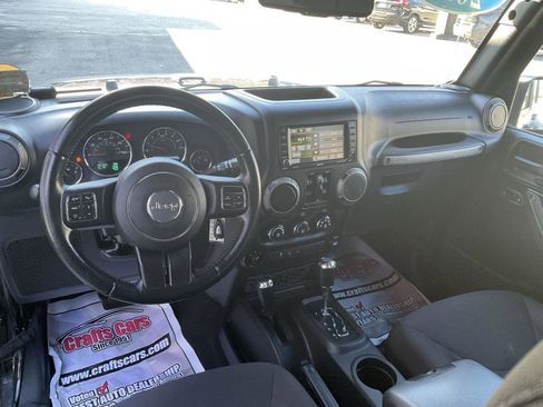 Used 2017 Jeep Wrangler Unlimited Sport w/ Quick Order Package 24S AWD/4WD image 12