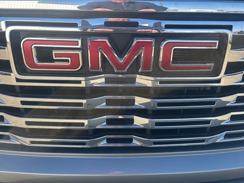 Certified 2025 GMC Sierra 1500 Denali image 4