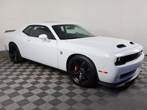 Used 2022 Dodge Challenger SRT Hellcat image 3