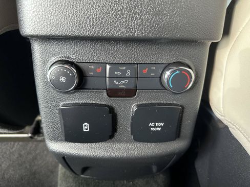 Used 2016 Ford Explorer Platinum AWD/4WD image 18