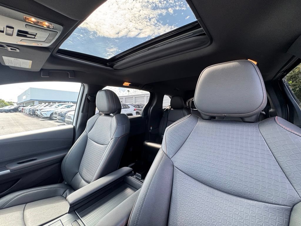 Used 2024 Toyota Sienna XSE FWD image 20