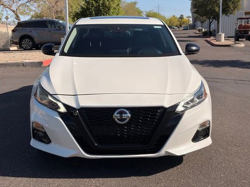 Used 2022 Nissan Altima 2.5 SR w/ Midnight Edition Package FWD image 9