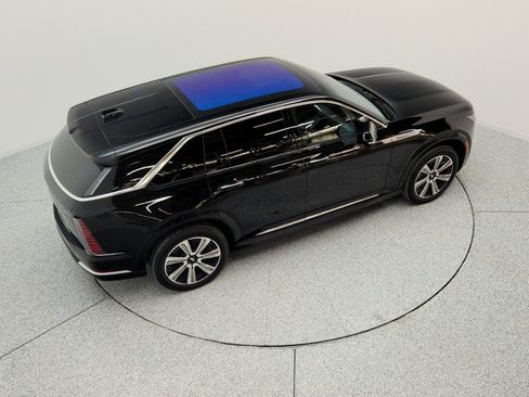 Used 2025 Cadillac Escalade IQ Luxury 2 w/ LPO, Premium Carpet Package AWD/4WD image 5
