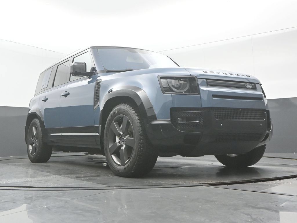 Used 2020 Land Rover Defender 110 SE AWD/4WD image 30
