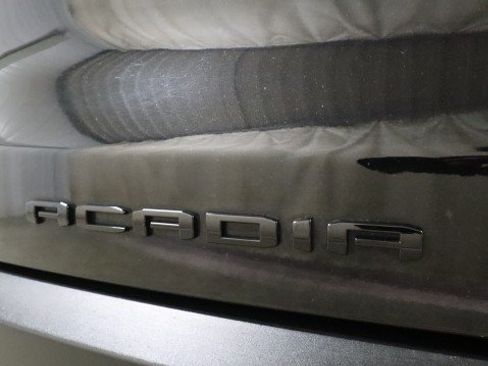Used 2021 GMC Acadia SLE w/ Driver Convenience Package FWD image 24