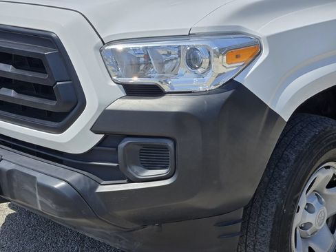 Used 2022 Toyota Tacoma SR RWD image 9