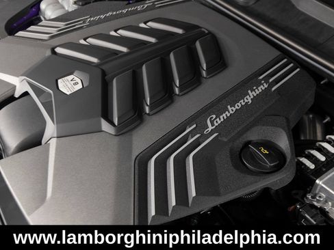 Used 2024 Lamborghini Urus Performante AWD/4WD image 57