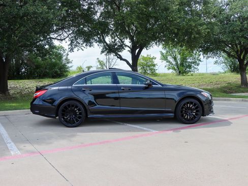 Used 2017 Mercedes-Benz CLS 550 w/ Premium 2 Package image 8