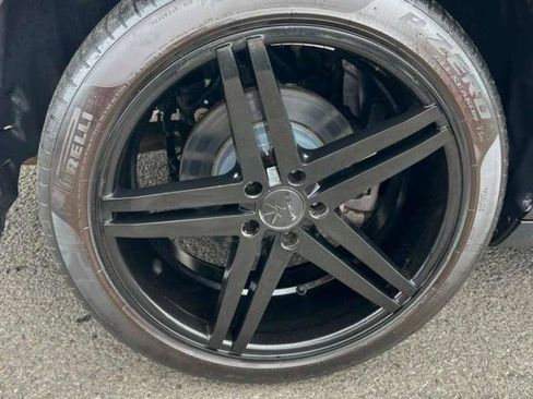 Used 2017 Dodge Challenger R/T RWD image 13
