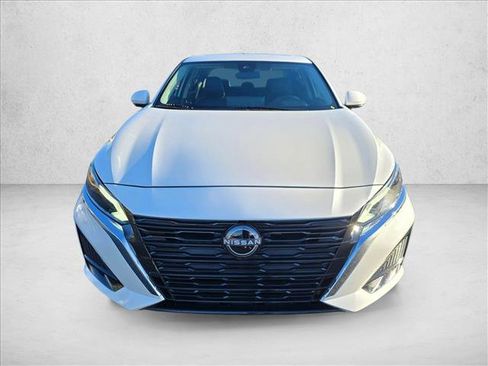 Used 2024 Nissan Altima 2.5 SL image 8