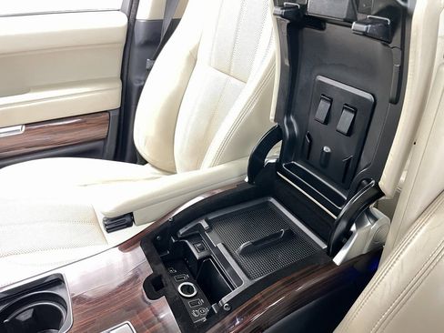 Used 2016 Land Rover Range Rover HSE image 36