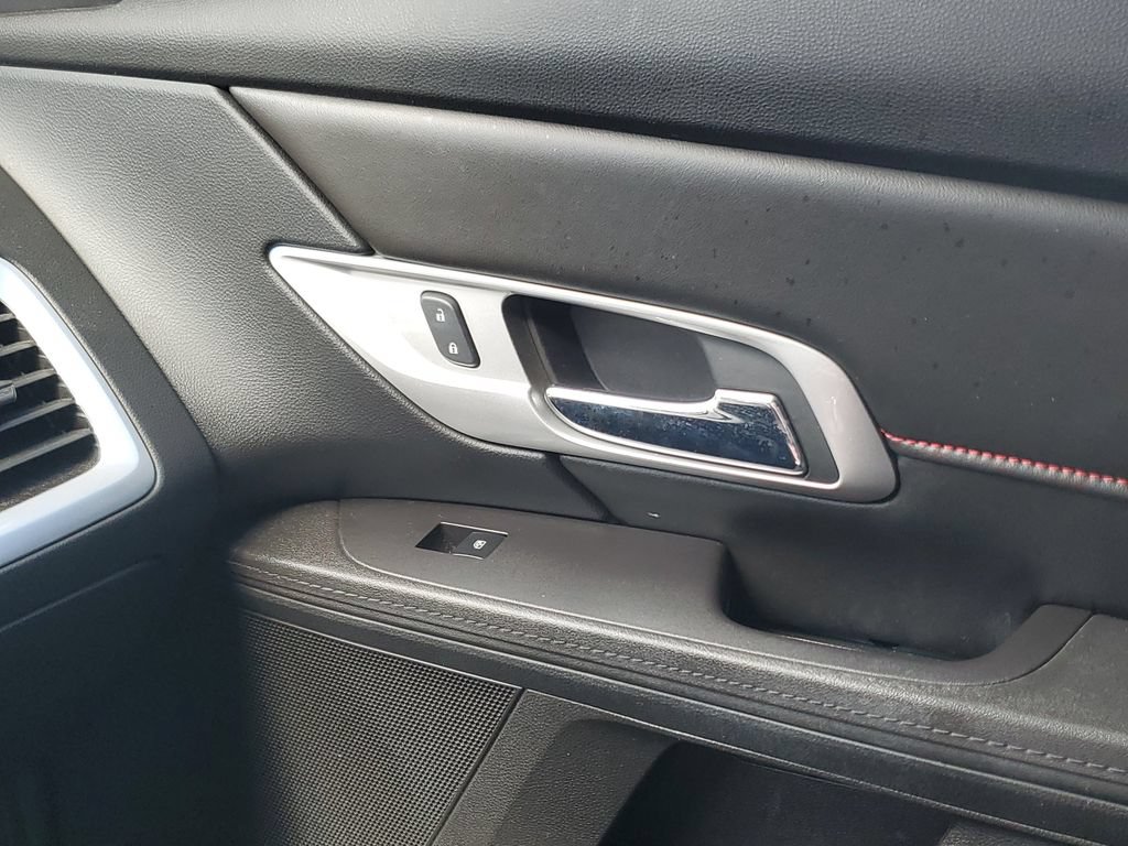 Used 2017 GMC Terrain SLE FWD image 19
