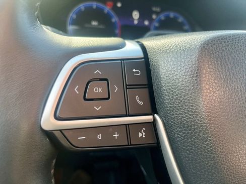 Used 2024 Toyota Grand Highlander Platinum image 18