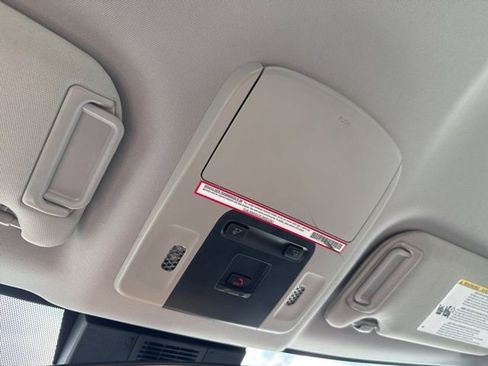 Used 2025 Toyota Camry LE image 29