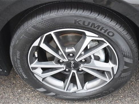 Certified 2023 Kia Forte LXS w/ LXS Technology Package image 11