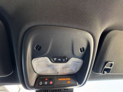 Used 2023 Chevrolet Colorado LT w/ LT Convenience Package II image 12