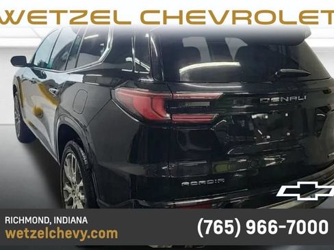 Used 2024 GMC Acadia Denali w/ Super Cruise Package FWD image 2