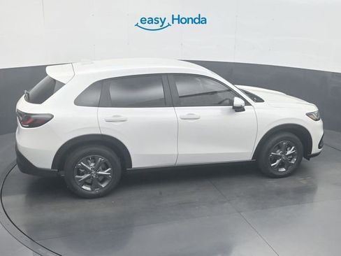 New 2026 Honda HR-V LX image 25
