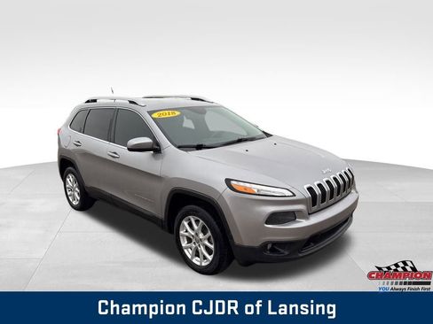 Used 2018 Jeep Cherokee Latitude image 15