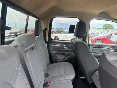 Used 2020 RAM 1500 Big Horn RWD image 34