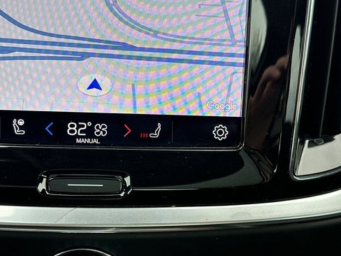 Used 2024 Volvo S60 B5 Plus image 29