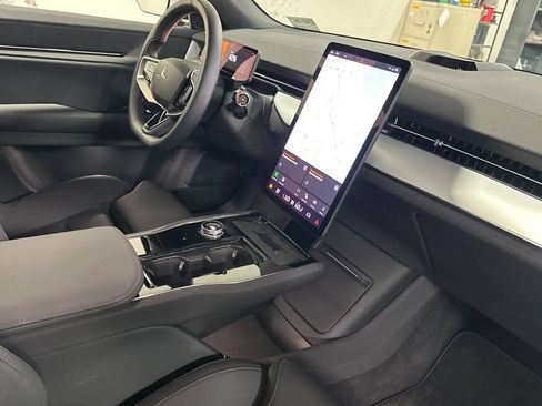 Used 2025 Polestar Polestar 3 AWD/4WD image 18